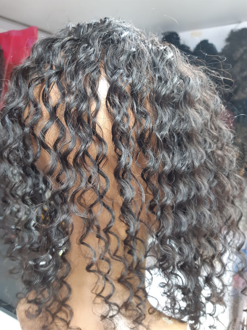 Prótese cacheada 50 cm castanho frente reta sem franja-10381